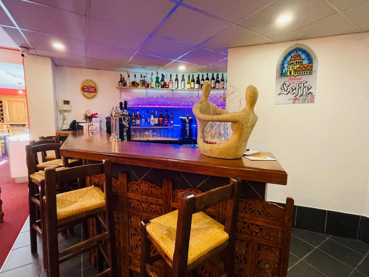 Hotel Le Saint Aubin Gournay-en-Bray Exterior foto