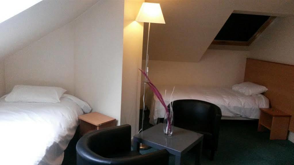 Hotel Le Saint Aubin Gournay-en-Bray Exterior foto